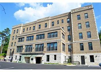 500 Lafayette Avenue 1-2 Beds Apartment for Rent - Photo Gallery 6