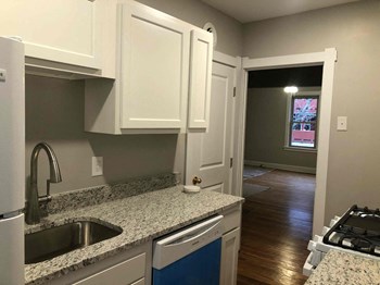 404-420 Ludlow Avenue Studio-2 Beds Apartment for Rent - Photo Gallery 4