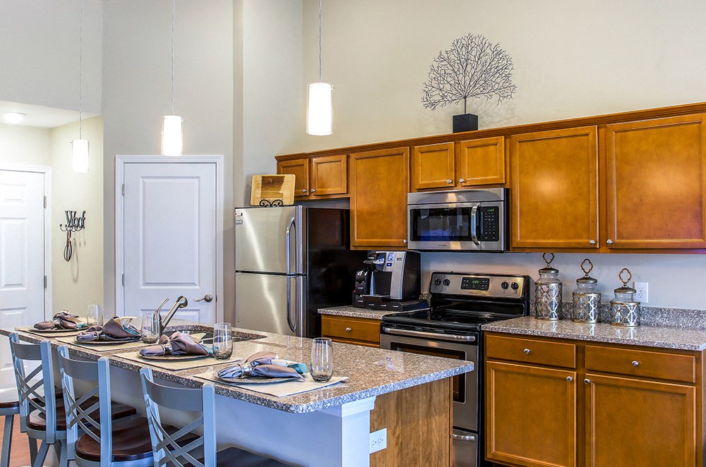 Delta Township MI Apartment Rentals Redwood Pepper Ridge Kitchen