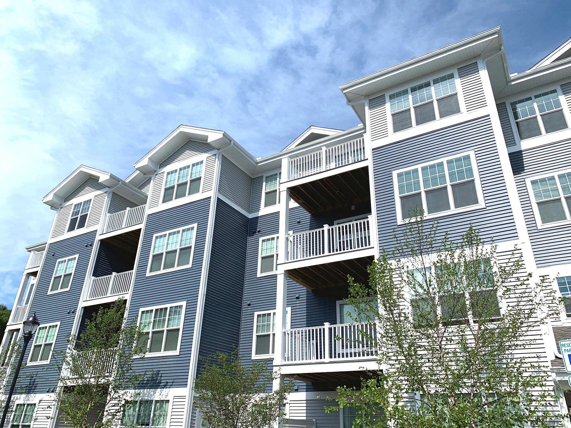 Gilbert Crossing Apartments, 3 Gilbert Drive, Merrimack, NH - RENTCafé