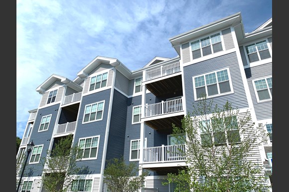 Gilbert Crossing Apartments, 3 Gilbert Drive, Merrimack, NH - RENTCafé