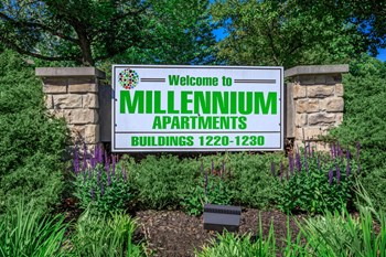 1200 Rolling Ridge Way 1-3 Beds Apartment, Student for Rent - Photo Gallery 2