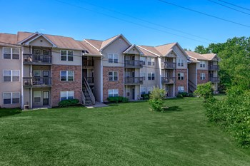 1200 Rolling Ridge Way 1-3 Beds Apartment, Student for Rent - Photo Gallery 3