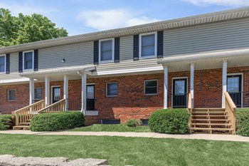 3211 E 10th Street 2-5 Beds Apartment, Student for Rent - Photo Gallery 3