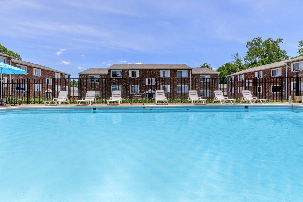 Heritage Apartments is a similar property to Kingston Manor located in Bloomington