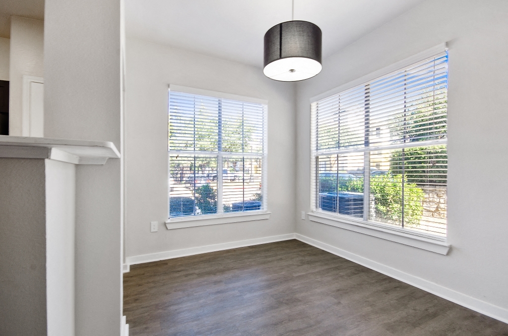 The Flatiron District At Austin Ranch