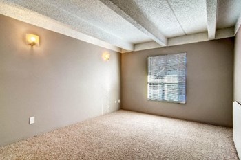 1412 Steele Street 1-2 Beds Apartment for Rent - Photo Gallery 15