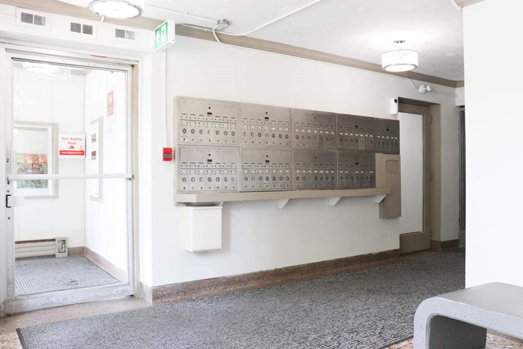 an old scoreboard on the wall of a building