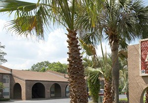Laurel Pointe Laurel Pointe Community Thumbnail 1