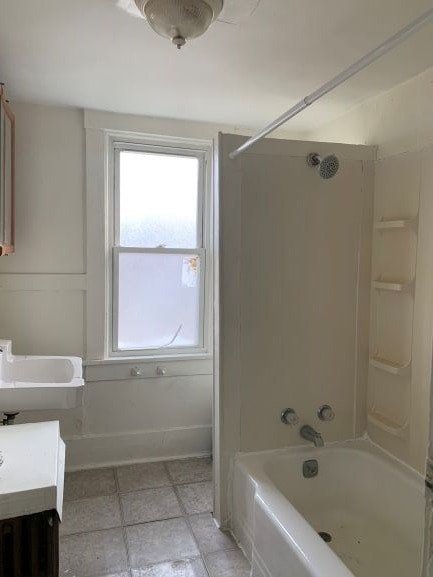 218 1/2 East 18Th Avenue 2 Beds Apartment for Rent