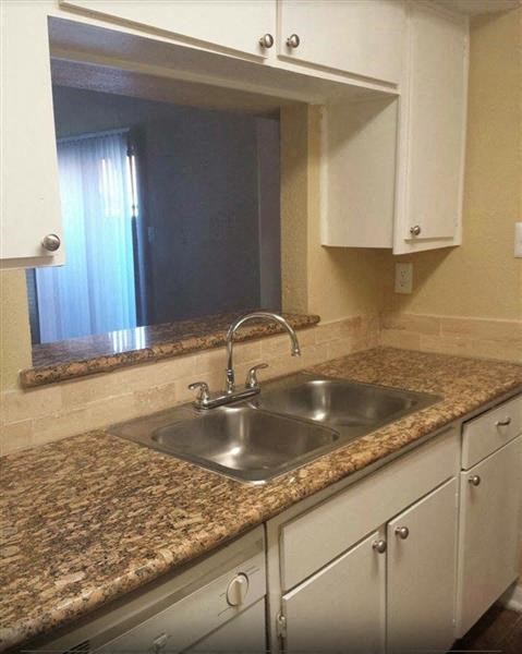 Granite Style Countertops at Casa Del Sol, Texas