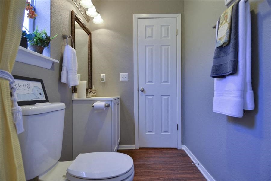 Bathroom Accessories at Casa Del Sol, Houston, 77099