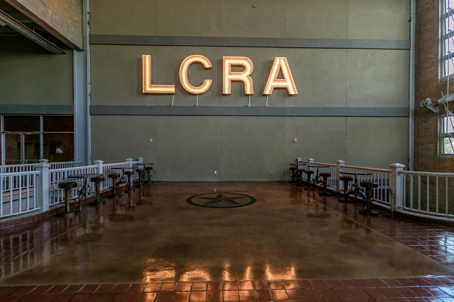 Beautifully Remodeled Clubhouse at The Landmark, Texas