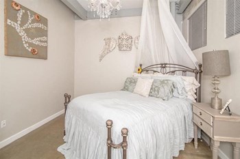 Live in Cozy Bedrooms at The Landmark, New Braunfels, Texas - Photo Gallery 28