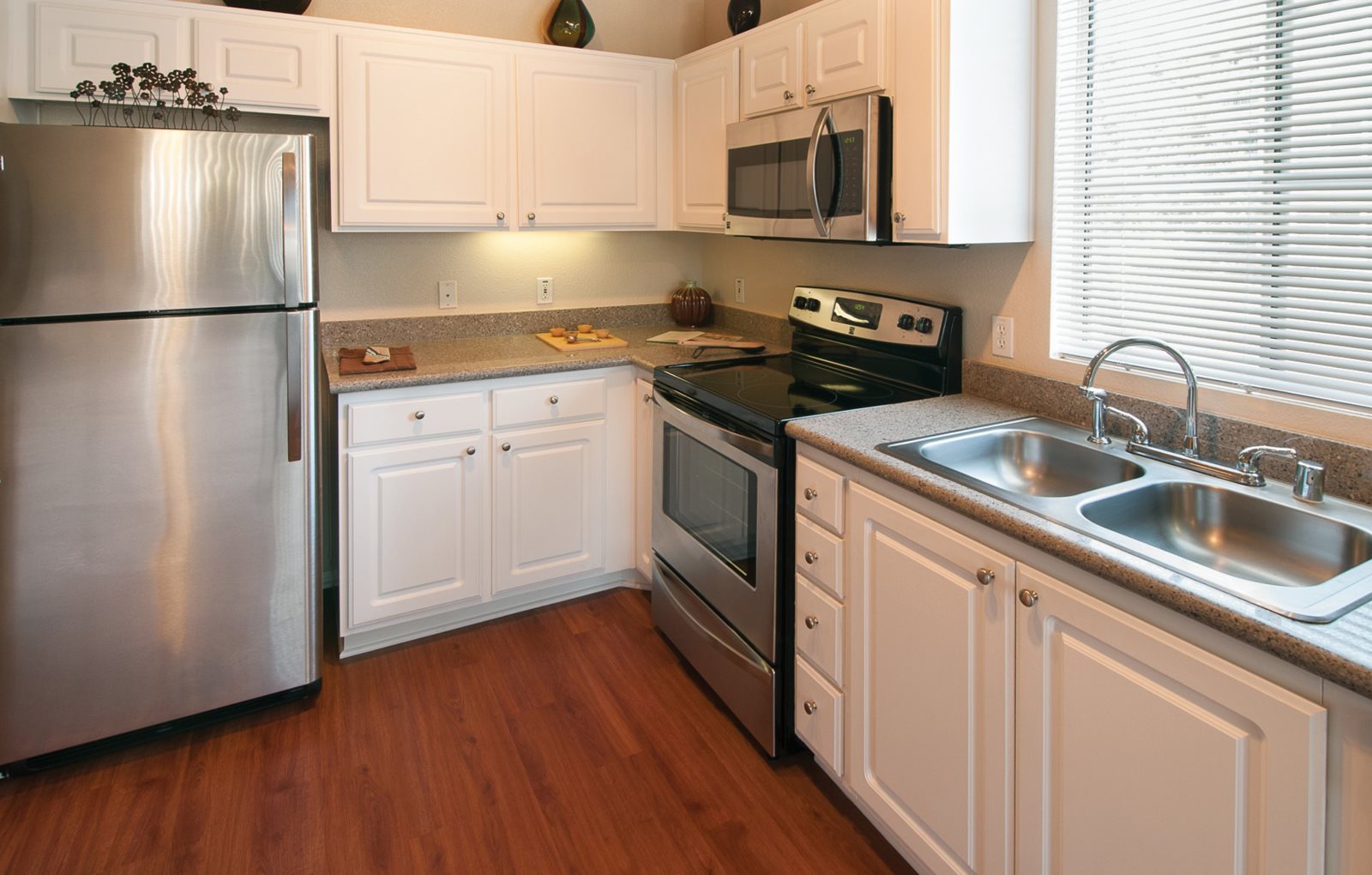 Apartments in Valencia For Rent The Paseo at Town Center