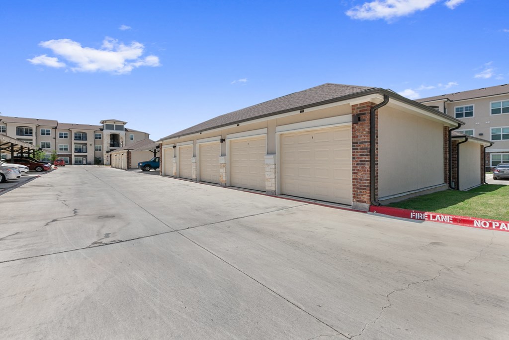 the 2400 2400 series garage door opener is available for use in this home