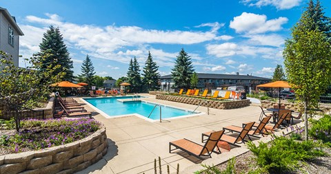 Axis at Westmont's outdoor swimming pool and large sundeck
