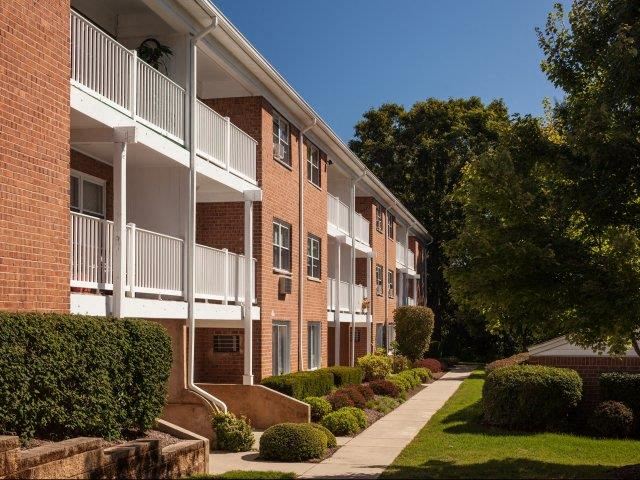 971 US Highway 9 North 1-2 Beds Apartment for Rent - Photo Gallery