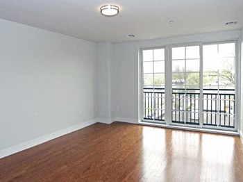 125 Bloomfield Avenue 1-2 Beds Apartment for Rent - Photo Gallery 6