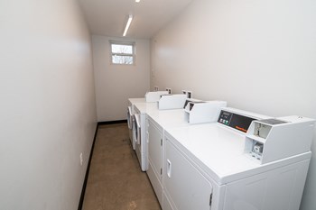 3033 Downing Street Studio Apartment for Rent - Photo Gallery 18