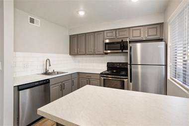 5038 South Hardy Drive 1-3 Beds Apartment for Rent Photo Gallery 1