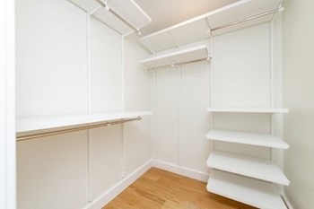 22 Fleet St Studio-4 Beds Apartment for Rent - Photo Gallery 6