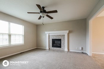 1305 NW Hilltop Lane 4 Beds House for Rent - Photo Gallery 5