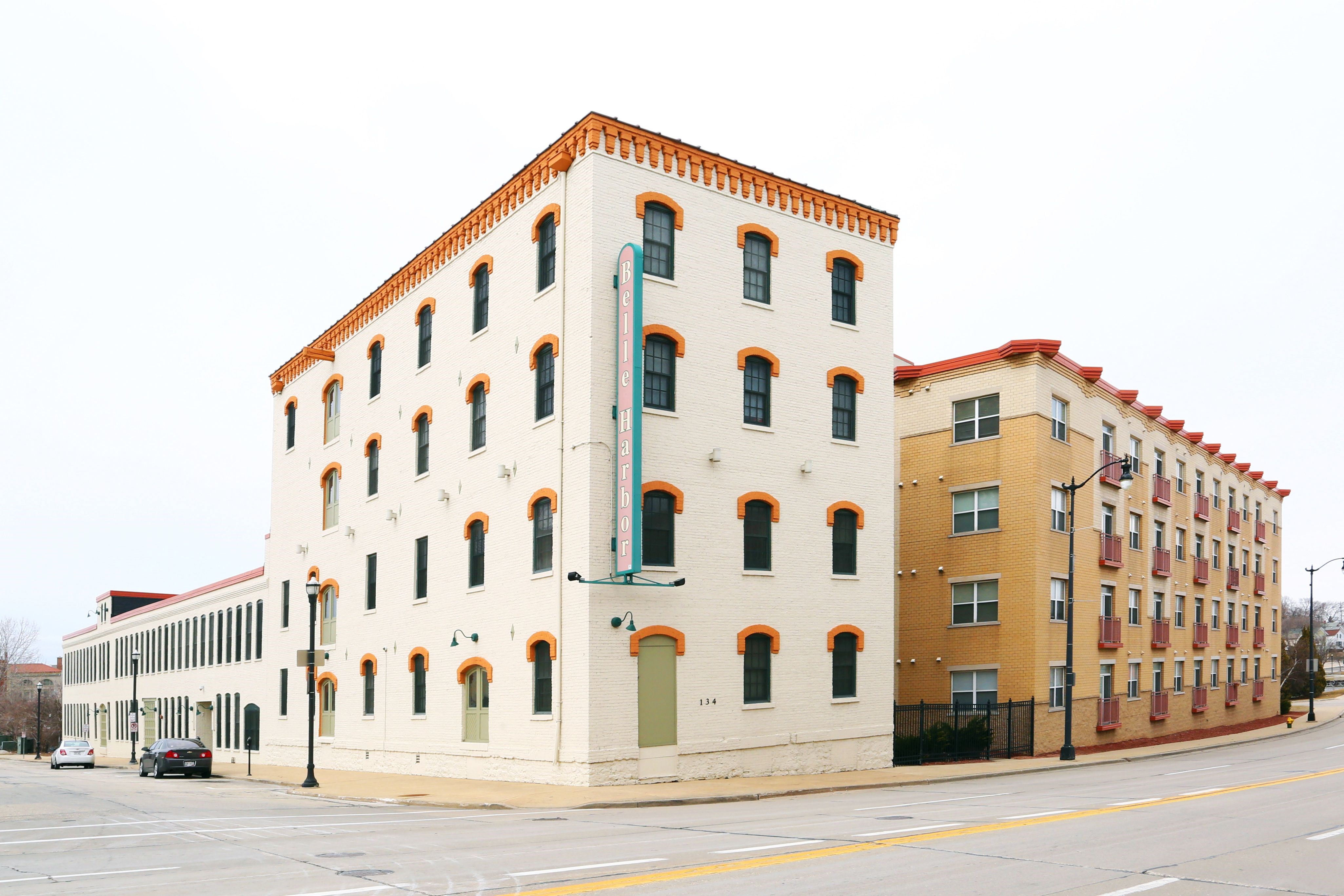 Belle Harbor Lofts Apartments, 134 Main Street, Racine, WI RENTCafé