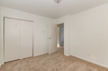 3303 Azalea Garden Road, #1 2-3 Beds Apartment for Rent - Photo Gallery 12