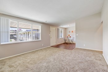 146 Del Mar Circle 2 Beds Apartment for Rent - Photo Gallery 2