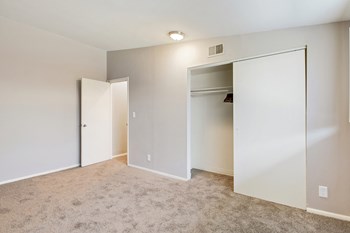 146 Del Mar Circle 2 Beds Apartment for Rent - Photo Gallery 5