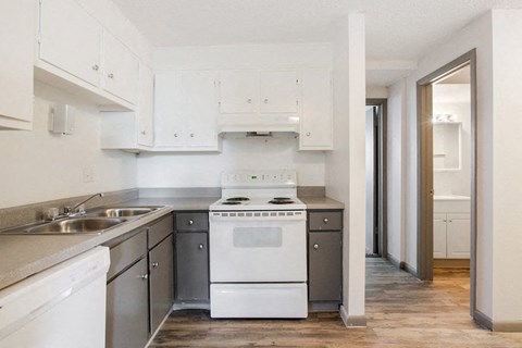 Modern Kitchen at Stratford Plaza North, Denver, CO, 80227