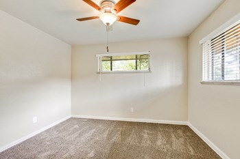 4415 Teller St 2 Beds Apartment for Rent - Photo Gallery 14