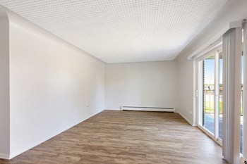 2801 W. 70th Avenue 1-2 Beds Apartment for Rent - Photo Gallery 4