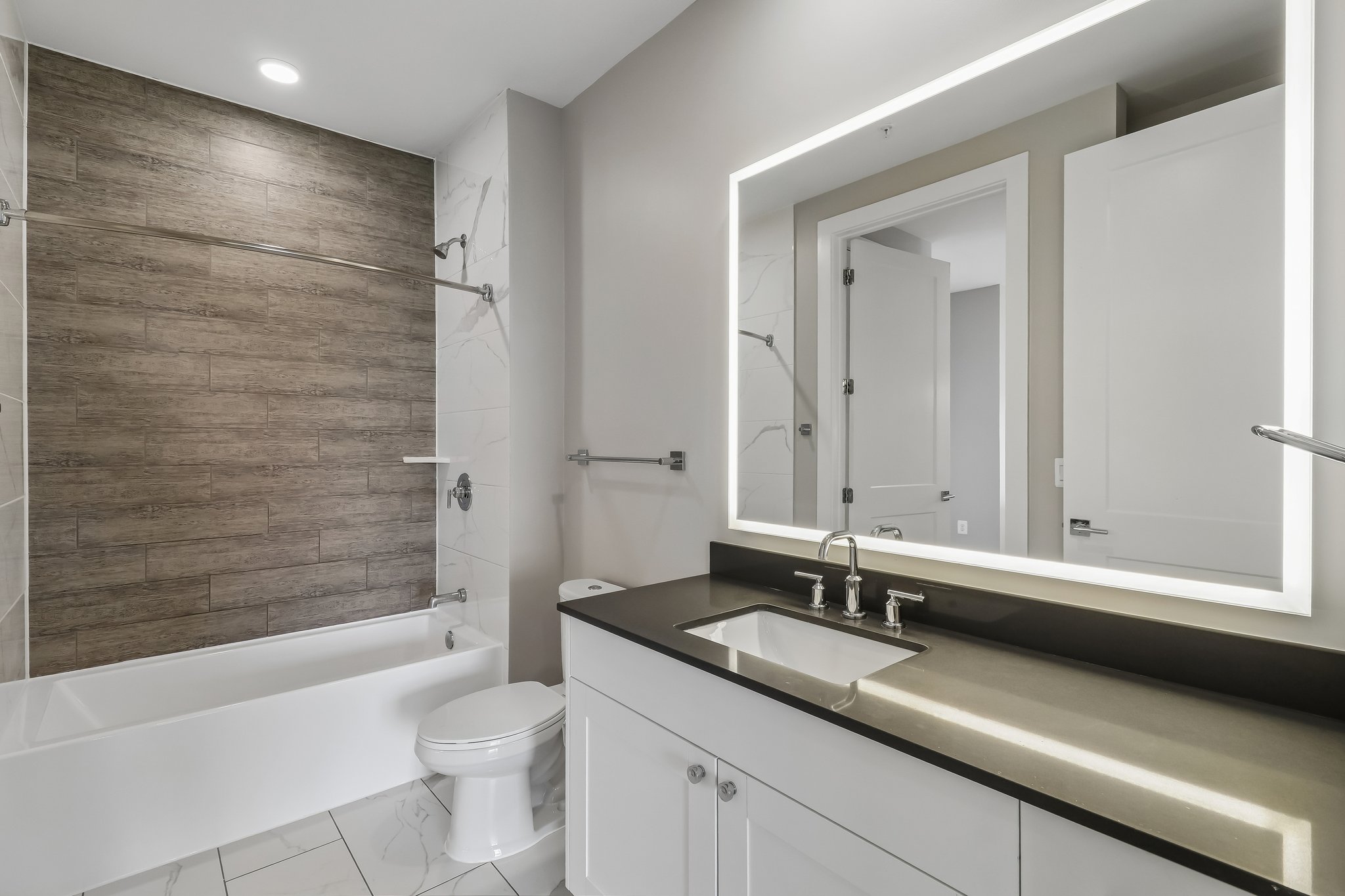 525 Montgomery Street Studio-2 Beds Apartment for Rent