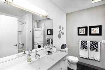 1545 NW Market St Studio-2 Beds Apartment for Rent - Photo Gallery 2