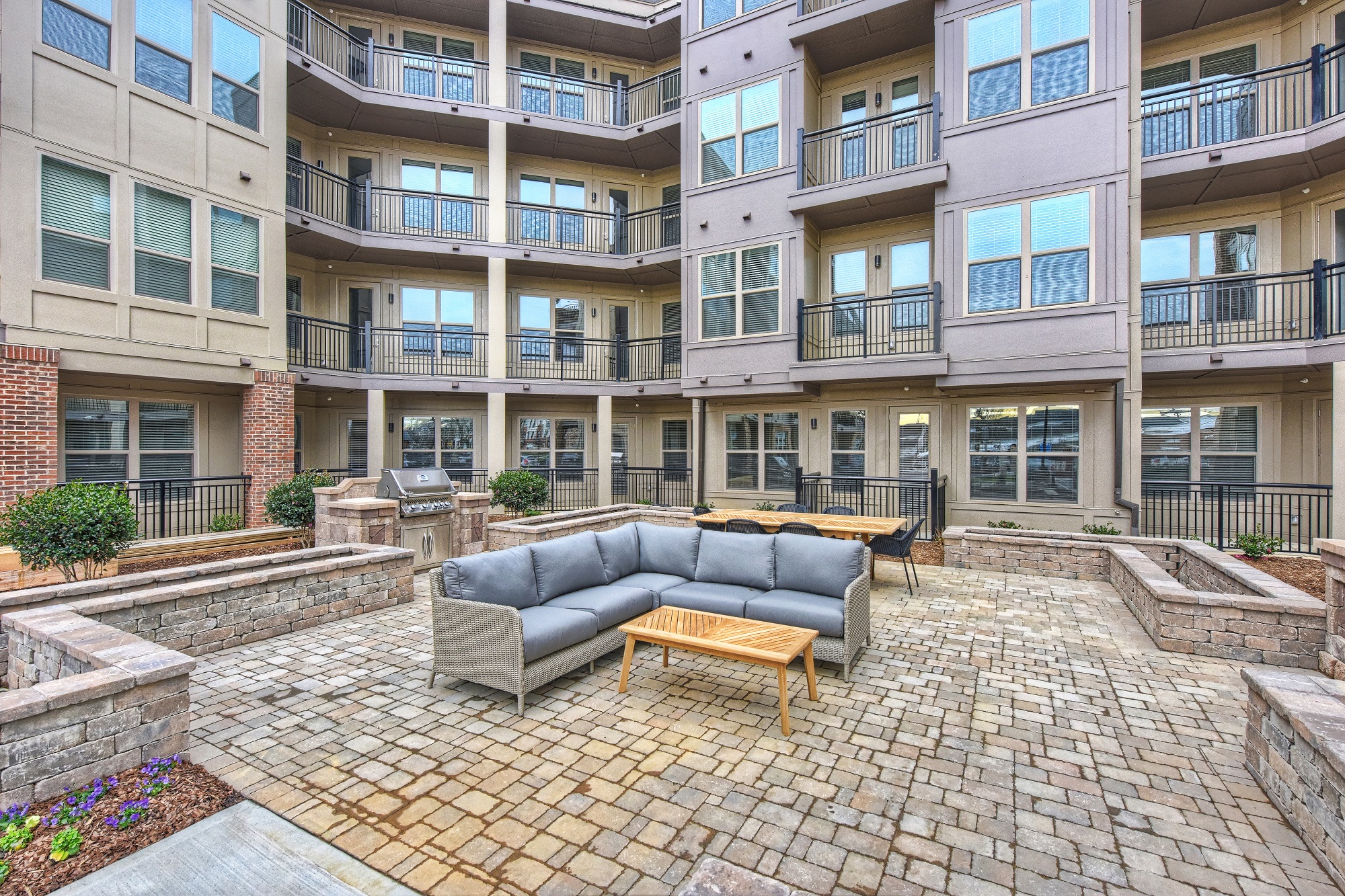 The Linden Outdoor Patio