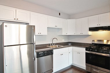 229 Harrison St. 2 Beds Apartment for Rent