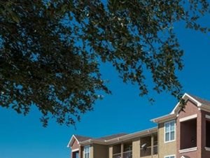 Villa Toscana Apartments|Building Exterior