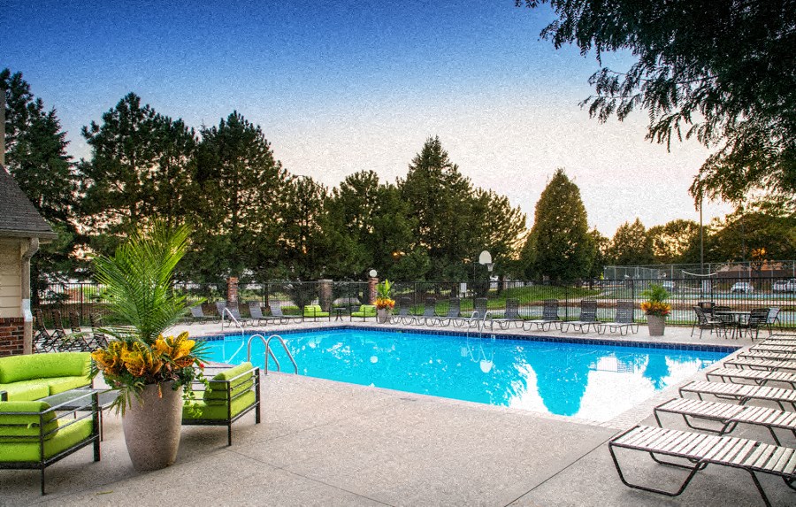 the swimming pool at the resort at governors crossing