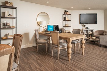 9226 Burt Street 1-3 Beds Apartment for Rent - Photo Gallery 22