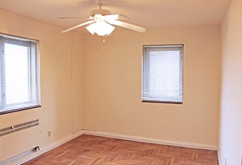 1609 N. Prospect Avenue 1-2 Beds Apartment for Rent - Photo Gallery 3