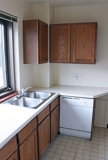 1609 N. Prospect Avenue 1-2 Beds Apartment for Rent - Photo Gallery 11