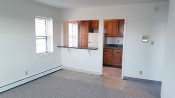 1725 N. Prospect Avenue Studio-2 Beds Apartment for Rent - Photo Gallery 2