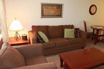 1725 N. Prospect Avenue Studio-2 Beds Apartment for Rent - Photo Gallery 6