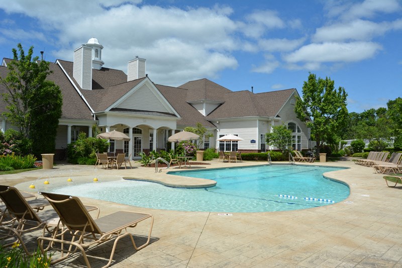 Sunny Pool day at The Ledges Apartments Weymouth