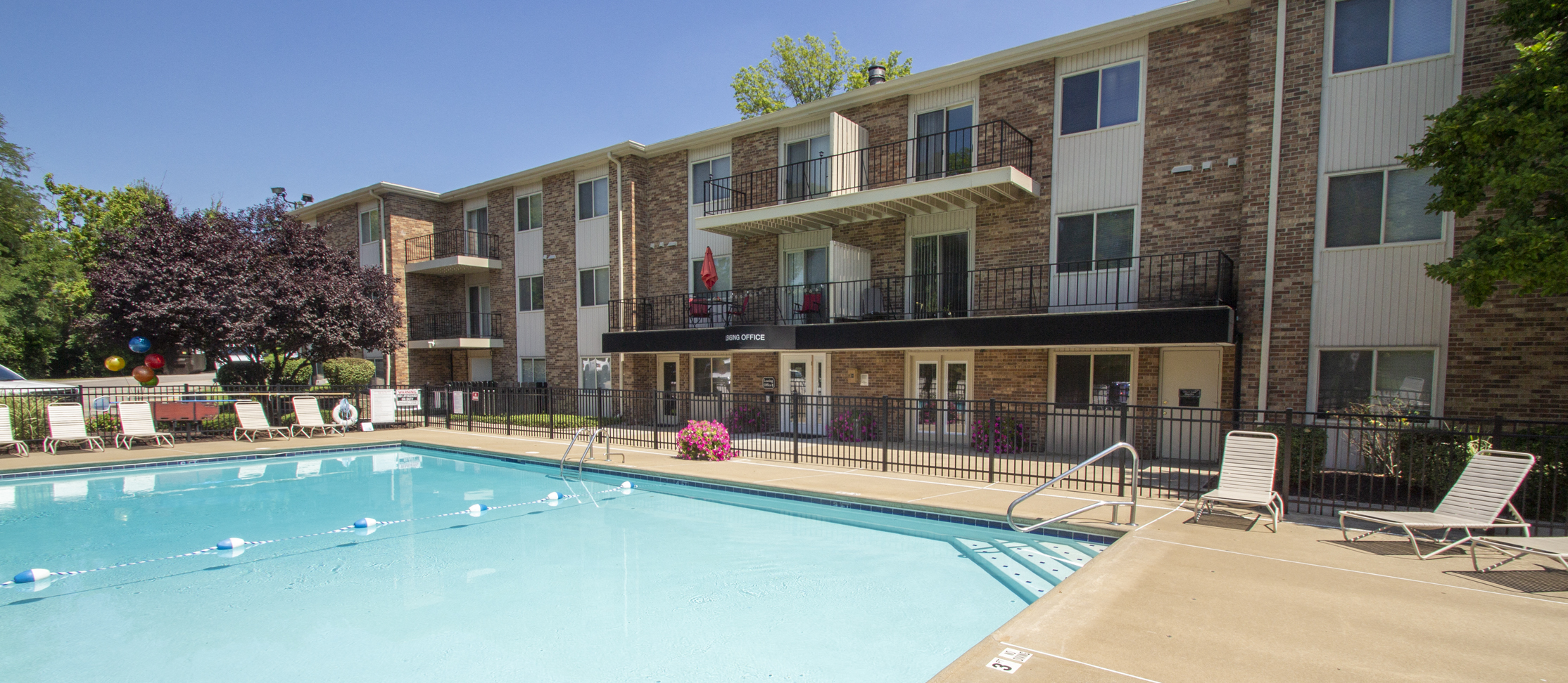 Blue Grass Manor Apartments in Erlanger, KY