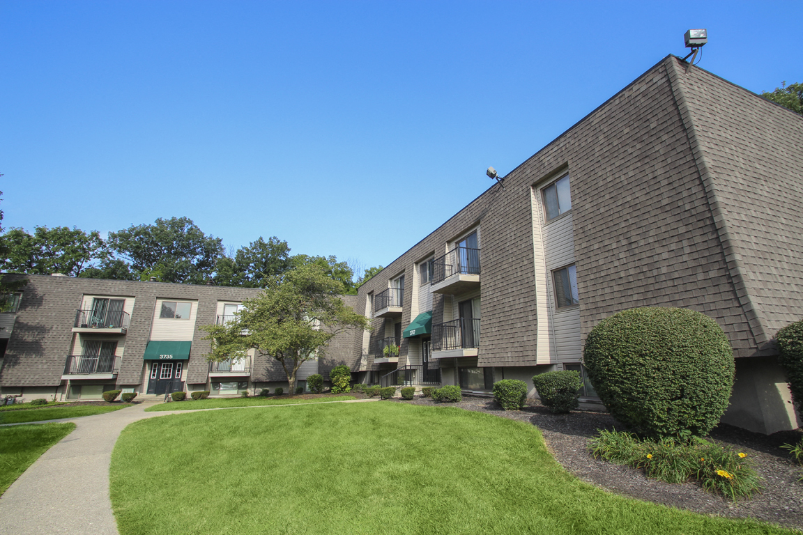 Village East Apartments in Franklin, OH