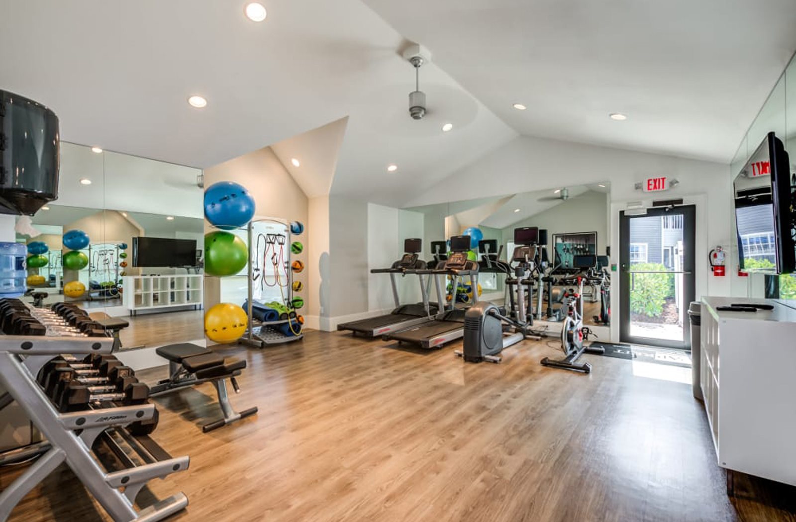 Waverley Place Apartments in Naples, FL