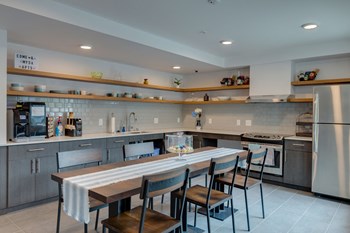 3025 NE 130th St Studio-4 Beds Apartment, Townhouse for Rent - Photo Gallery 6